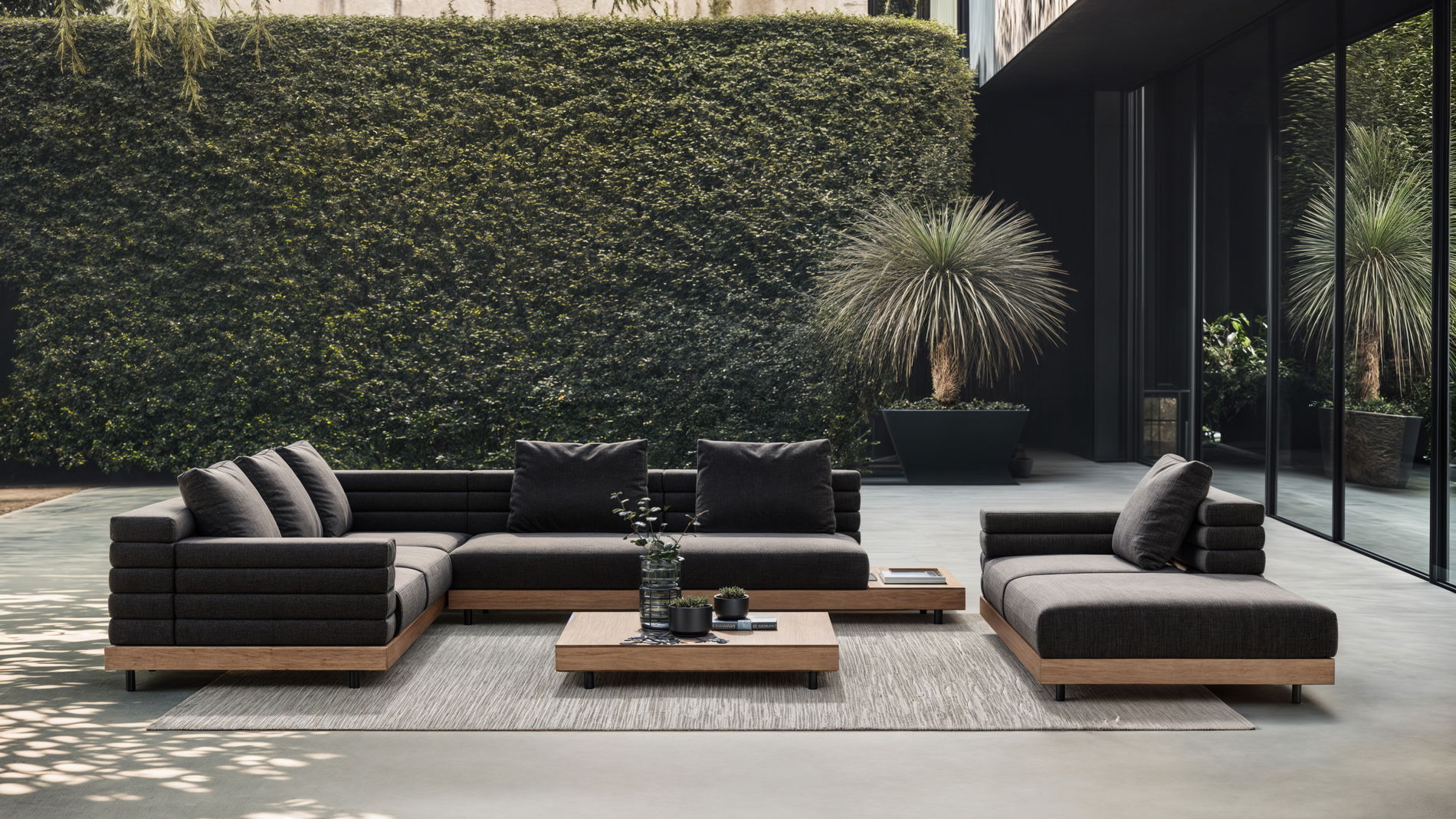 Luma Lounge Plus